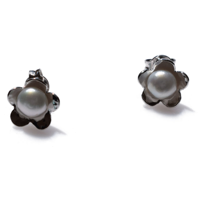 Handmade sterling silver earrings Eight-Earrings-ER-00407 flowers with rhodium plating and semi-precious stones (pearls)