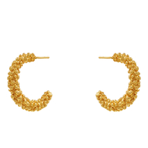 Χειροποίητα ασημένια σκουλαρίκια 925ο Εύρημα καρφωτά κρίκοι με χρυσή επιμετάλλωση ENG-KE-2303-G