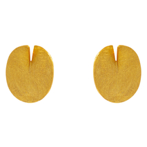 Χειροποίητα ασημένια σκουλαρίκια 925ο Εύρημα καρφωτά στρογγυλά με χρυσή επιμετάλλωση ENG-KE-2304-G