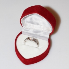 Χειροποίητο δαχτυλίδι μονόπετρο από επιπλατινωμένο ασήμι 925ο με ημιπολύτιμες πέτρες (ζιργκόν) IJ-010485-S στο κουτί συσκευασίας